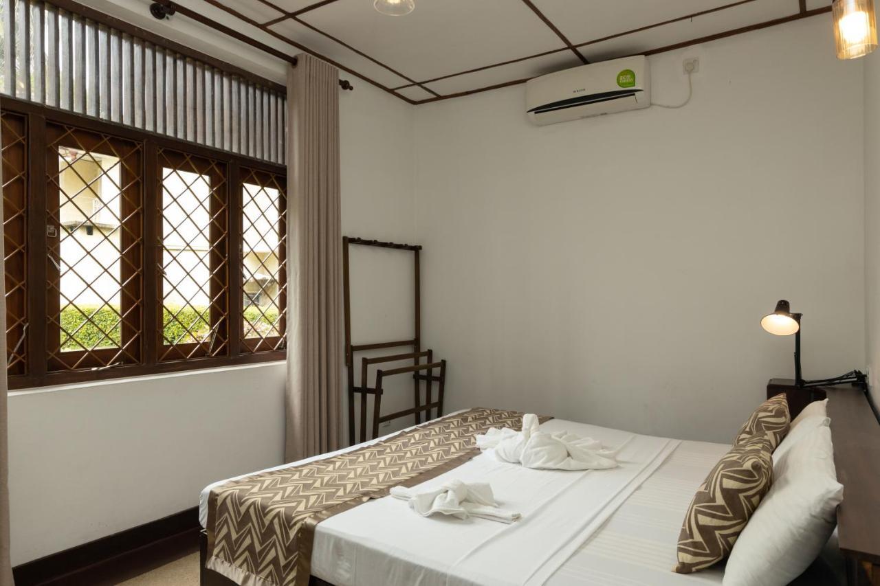 Surveyor'S Residence Bungalow Kandy Luaran gambar