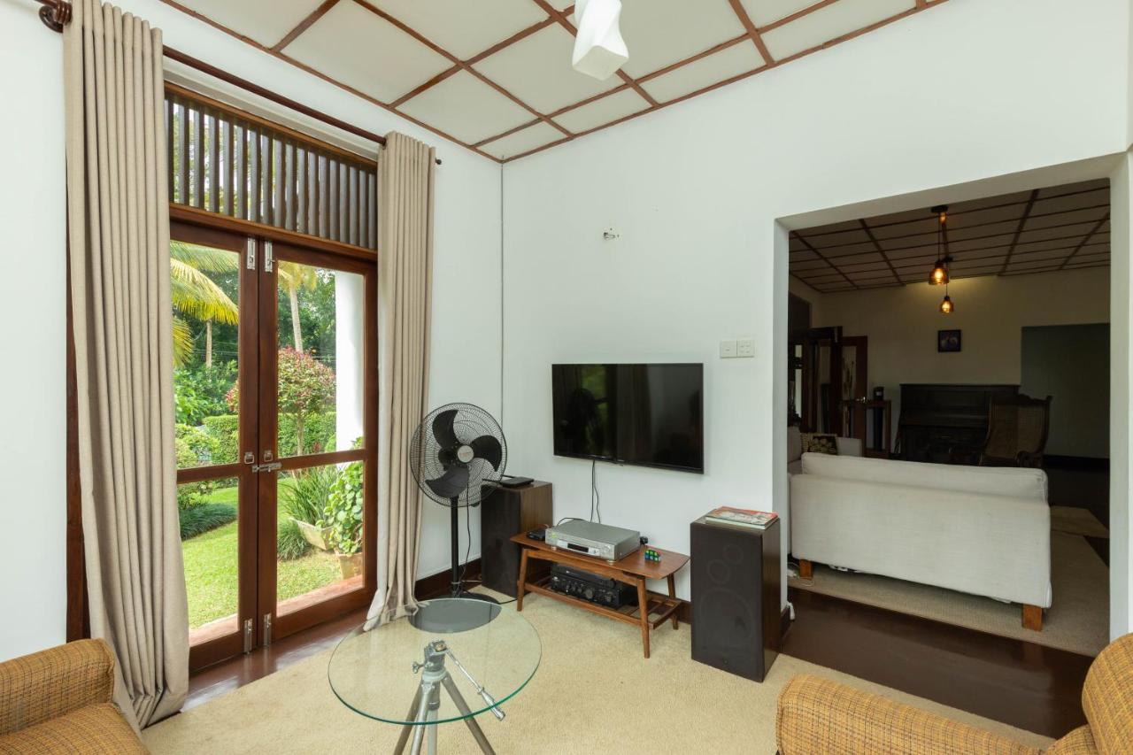 Surveyor'S Residence Bungalow Kandy Luaran gambar