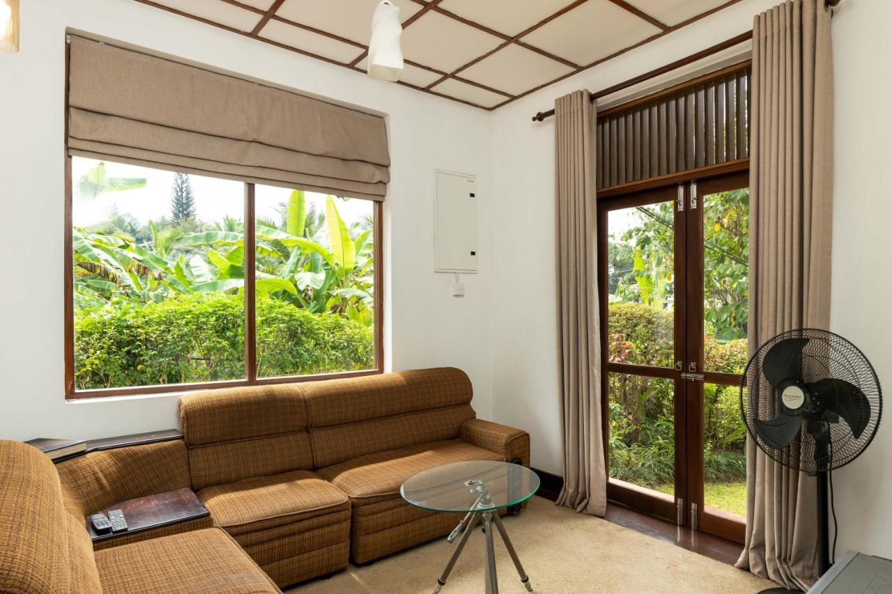 Surveyor'S Residence Bungalow Kandy Luaran gambar