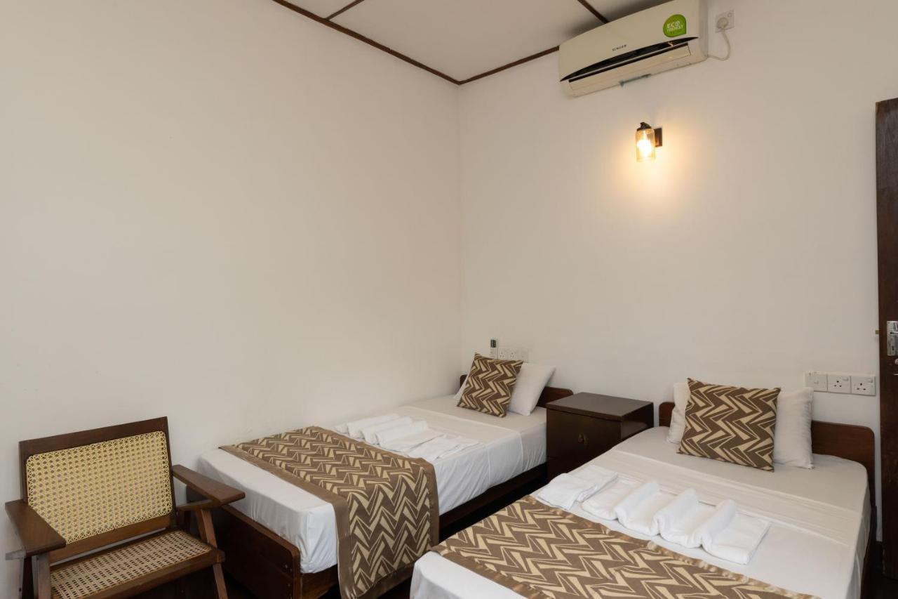 Surveyor'S Residence Bungalow Kandy Luaran gambar