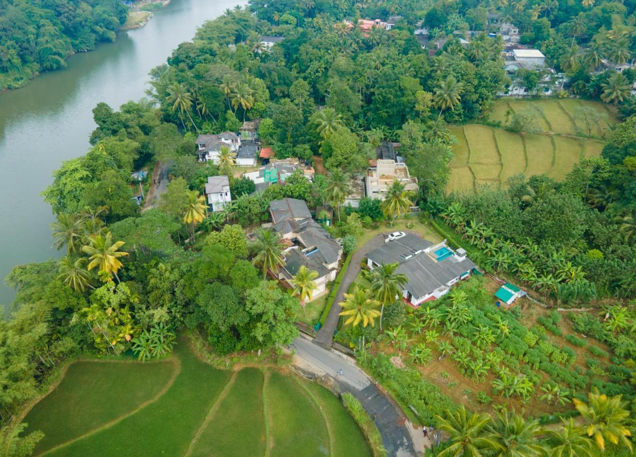 Surveyor'S Residence Bungalow Kandy Luaran gambar