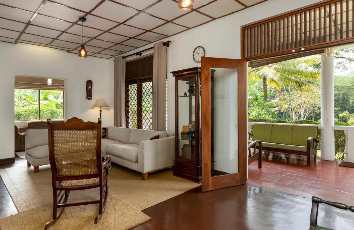 Surveyor'S Residence Bungalow Kandy Luaran gambar